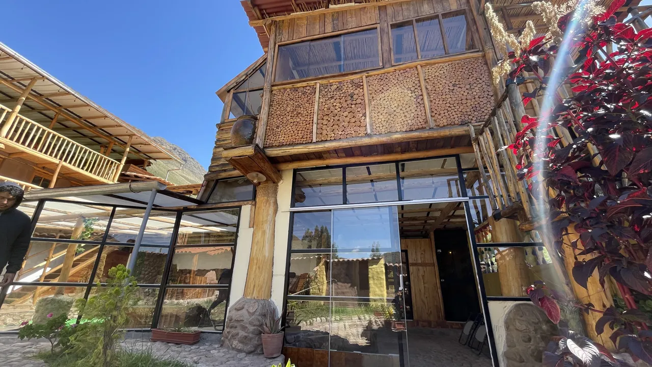 Fachada de la casa de campo y spa Unu Samay en el Valle Sagrado